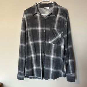 Super soft button-down plaid pattern shirt